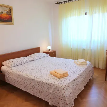 Leopolda Ap6 아파트