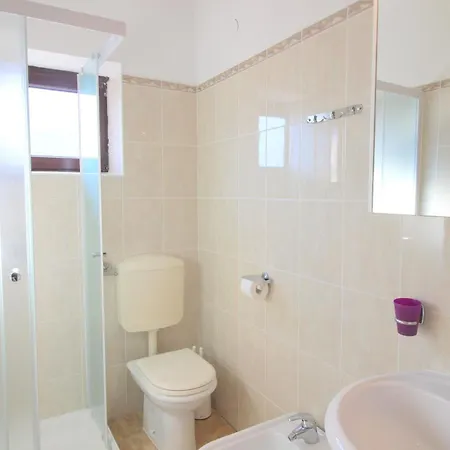 Apartman Leopolda Ap6 *