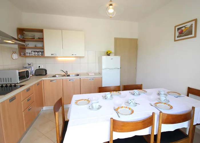 Leopolda Ap6 Novigrad Istria