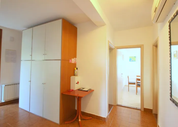 Leopolda Ap6 * Novigrad Istria